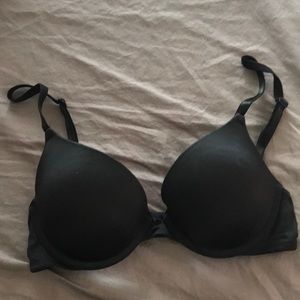 Victoria’s Secret Wear Everywhere Push-up Bra 32B